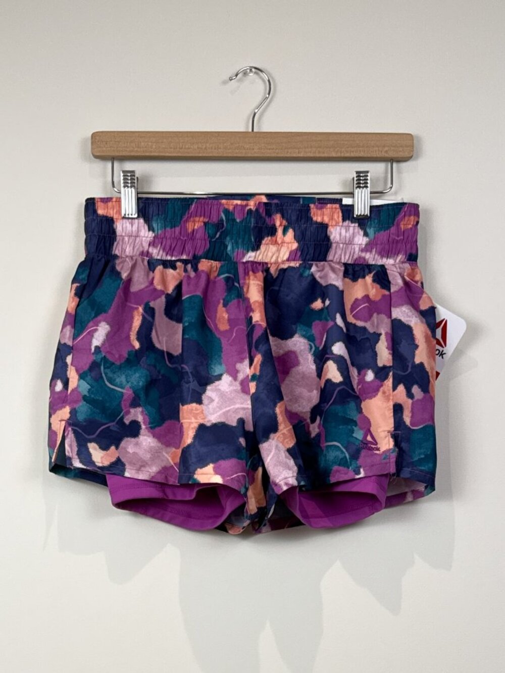Reebok Womens S Relaxed Running Shorts Pink Purple Camo 2-in-1 Athletic